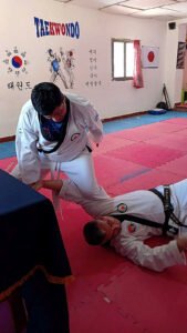 Practicantes durante la mesa de examen de Hapkido en Humahuaca, Jujuy